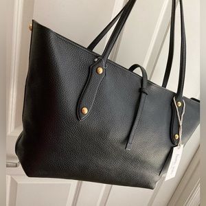 Brand new handbag very good condition never used